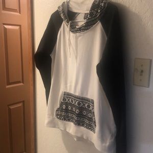 Empire hooded black wire sweatshirt